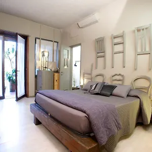 2* Alojamento de Acomodação e Pequeno-almoço Bed+art